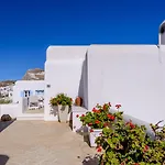 Chora & Hotel