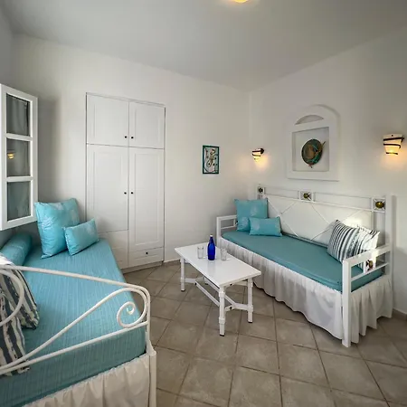 Hotel Chora & 4*