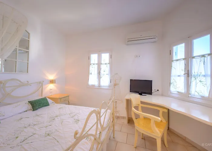 Chora & 4* Folégandros