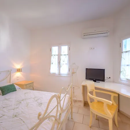 Chora & 4* Folégandros