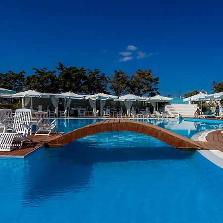 Chora & Hotel Folégandros