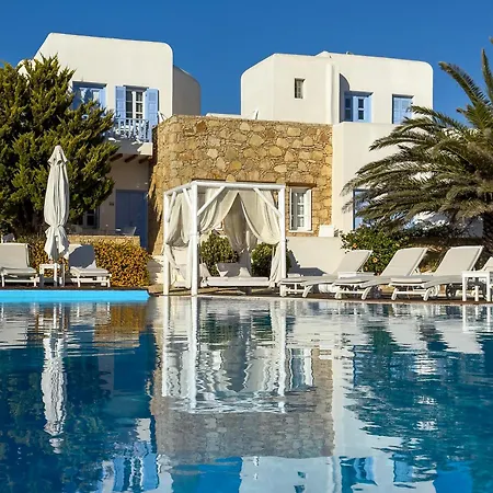 Chora & Hotel 4*