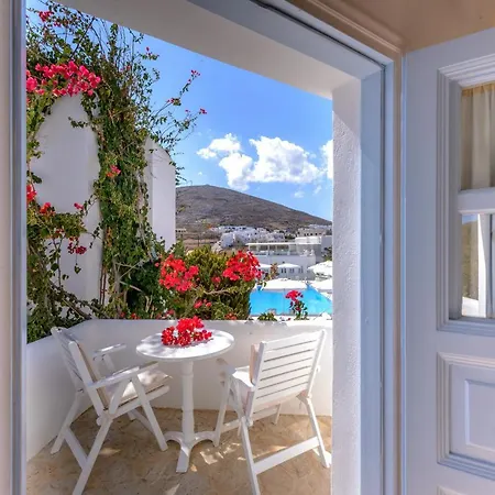 Hotel Chora & 4*