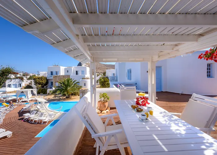 Chora & Hotel Folégandros